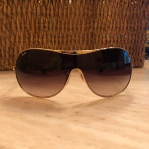 RAY-BAN SUNGLASSES